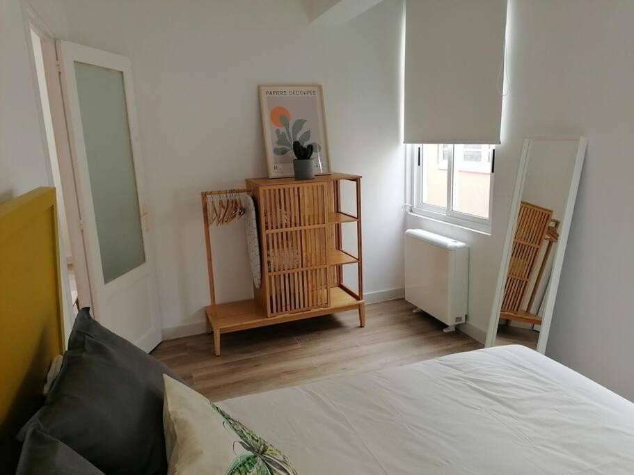 Apartamento Completamente Equipado Centro Ferrol Buitenkant foto